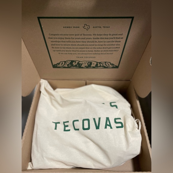 Tecovas Women’s Snow Ostrich Size 12! - Picture 8 of 8